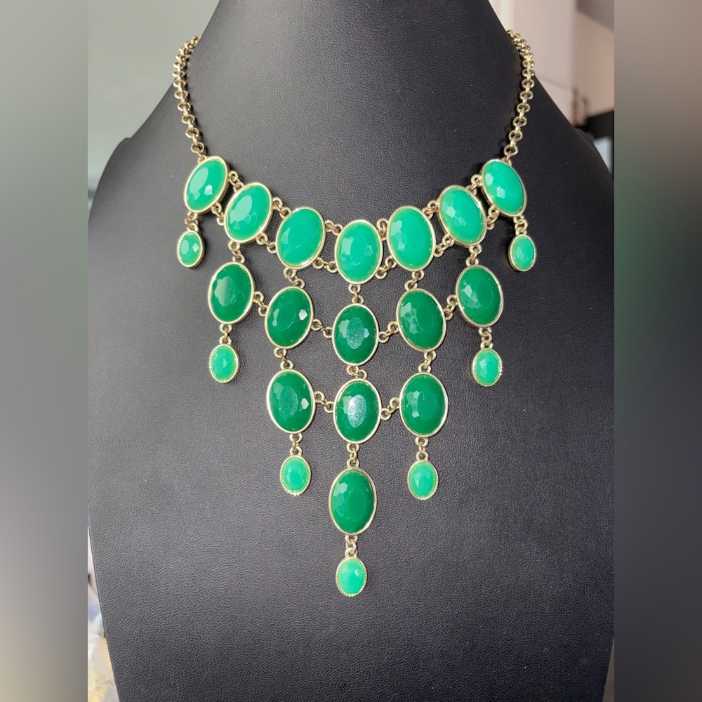 Stunning Green Statement Necklace - image 1